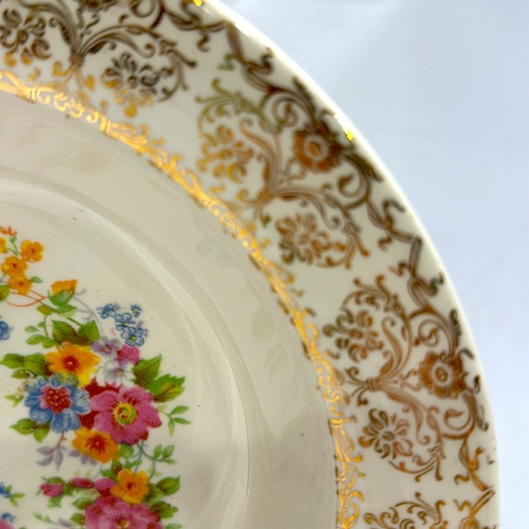 Santa rosa Coupe Soup Bowl by Royal (USA) 9” Wide x 1 3/4” Tall. New. A2438. - Picture 3 of 6